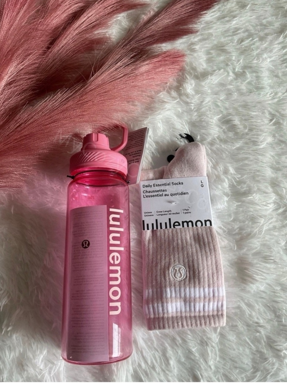 Lululemon Back to Life Clear Water Bottle 24oz & Daily Essential Socks BUNDLE!!